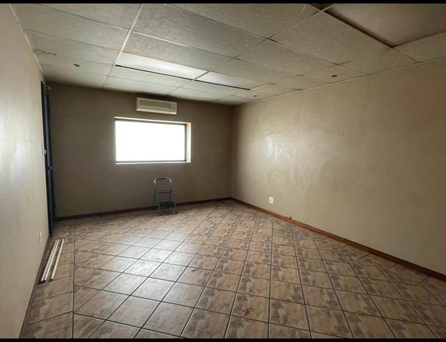 INDUSTRIAL PROPERTY TO RENT IN HENNOPSPARK